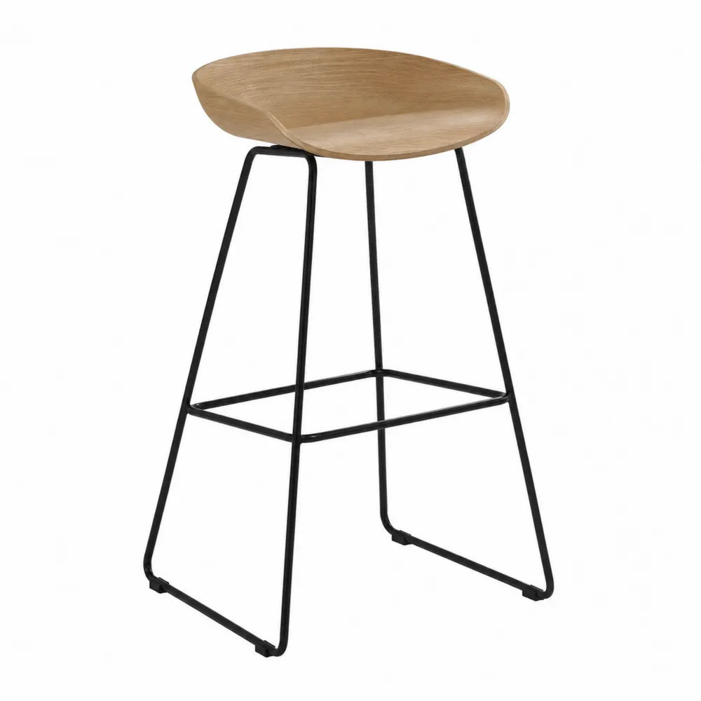 Sgabello da bar in legno con struttura in metallo nero seduta curva 45x45x75 cm colore legno naturale e nero